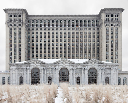 'Detroit', Jennifer Garza-Cuen fotografía la decadente metrópolis automovilística