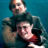 Existe la tumba real de un personaje que murió en Harry Potter y acumuló tantas ofrendas que llegó a contaminar el lugar