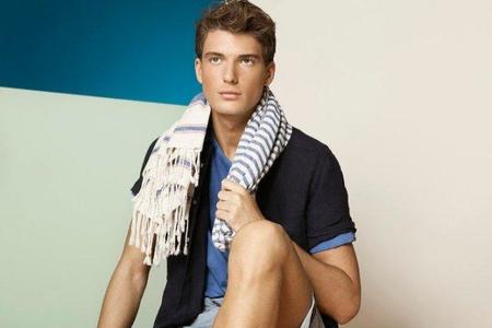 Massimo Dutti: estupendo, cálido y veraniego lookbook del mes de Mayo 2011