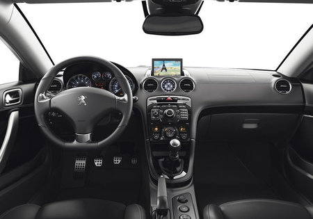 Interior del Peugeot RCZ 2013