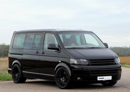 Esta Volkswagen T5 Multivan esconde el motor bóxer de un Porsche 911 Turbo... ¡con 580 CV!