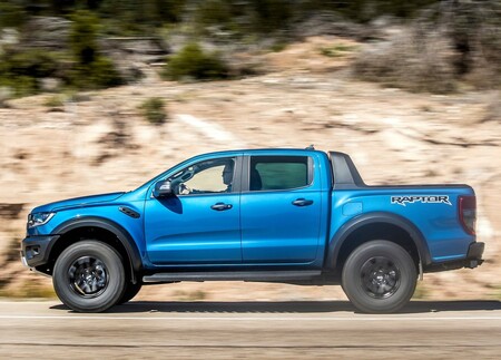 Ford Ranger Raptor 4