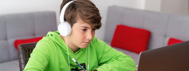 ¿Puede el profesor grabar a sus alumnos en las clases virtuales y los exámenes?