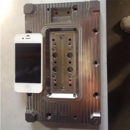 Siguen filtrándose datos que apuntan a un futuro iPhone de 4,7 pulgadas