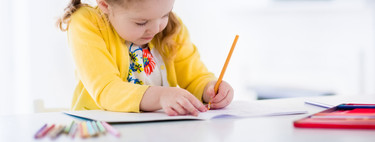 11 alternativas a las pantallas para entretener a los niños cuando salimos de casa