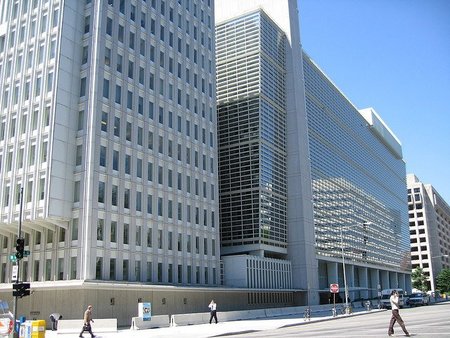 FMI y Banco Mundial buscan una tregua en la "guerra de divisas"