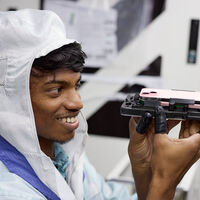 Apple ignora las amenazas de Trump y da un paso más en India: ahora fabricarán este accesorio clave para el iPhone 