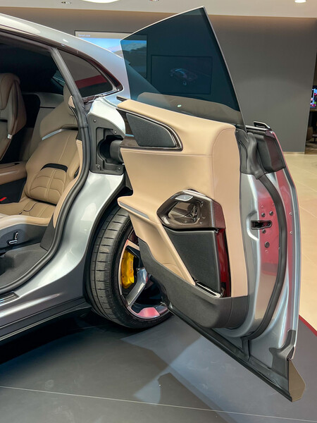 Ferrari Purosangue Primer Contacto 21