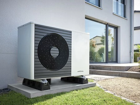 La aerotermia es uno de los sistemas más eficientes para controlar la temperatura del hogar: cómo funciona y ayudas del Gobierno