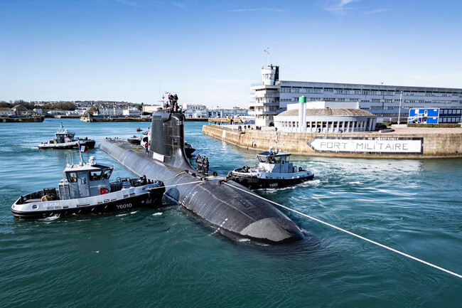 Submarino De Grasse En Puerto