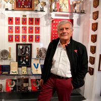 Giacomo Agostini quiere cenar con sus fans, pero solo si antes visitan su nuevo museo en Italia
