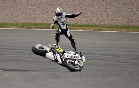 MotoGP Alemania 2010: Randy De Puniet sufre las consecuencias de rodar al límite