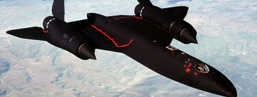 EEUU quería crear el avión definitivo, pero Rusia tenía el mineral que necesitaba. Nada que unas pizzas no puedan solucionar