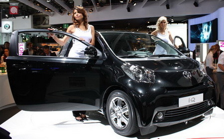 Toyota iQ