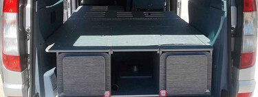 Resulta que para camperizar una furgoneta no tengo que gastarme un dineral o ser bricomaníaco: he descubierto los muebles de quita y pon