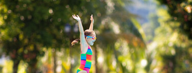 Los 13 errores más frecuentes que cometemos los padres cuando vamos con los niños a la piscina o la playa 