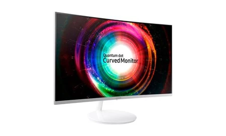 Resolución QHD y pantalla curva de 27 pulgadas para tu PC con el Samsung C27H711, que, en PcComponentes tienes más barato que en ninguna otra tienda, por 299 euros