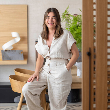 Raquel González, interiorista: "Así puedes distribuir tu dormitorio para que parezca un pequeño apartamento dentro de la casa"