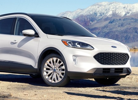 Ford Escape 2020 1600