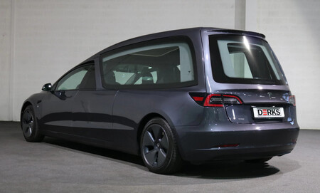 Tesla Model 3 coche fúnebre