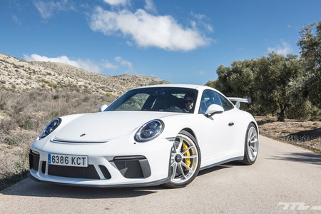 Porsche 911 GT3 lateral delantero