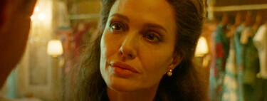 Angelina Jolie estaba tan desesperada que contrató a alguien para que la matara, pero el asesino acabó salvándola: "Era bastante decente"