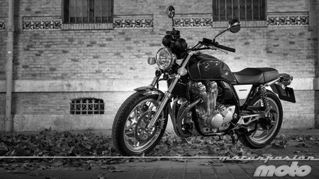 Honda CB1100, prueba (valoración, ficha técnica y galería)