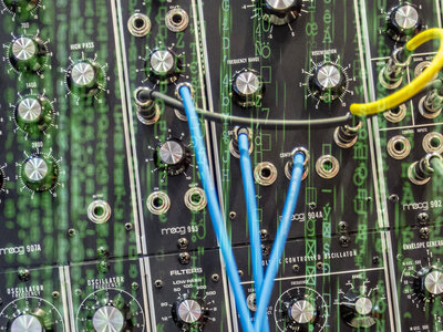 Elimina las voces o acompañamientos de una canción gratis con esta inteligencia artificial