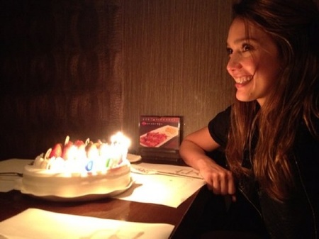 Jessica Alba adelanta su celebración cumpleañera