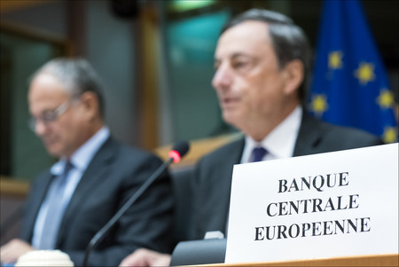 ¿Por qué la debilidad del euro está frenando al BCE para volver a la normalidad?