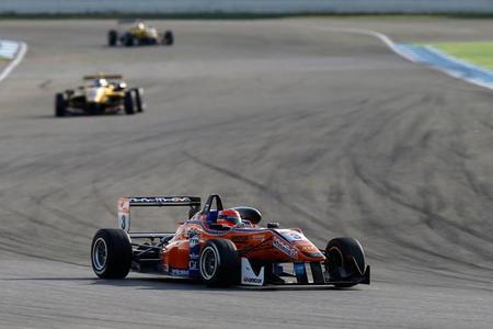 Lucas Auer F3 2014