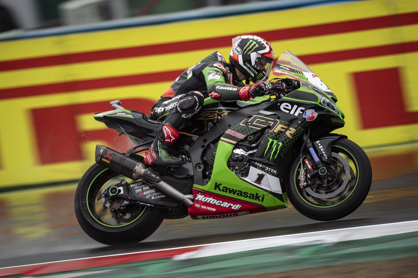 Jonathan Rea se queda a un paso de su sexto título de Superbikes tras una exhibición en lluvia