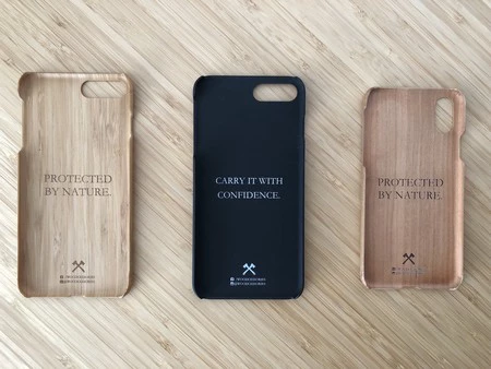 Cevlar モデルは軽量ですが、保護力は劣ります。クラシックはより優れた保護を提供しますが、重量と寸法が犠牲になります。