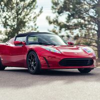 Un prácticamente nuevo Tesla Roadster 2.5 Sport 2011, está en subasta y ya rebasó el millón de pesos