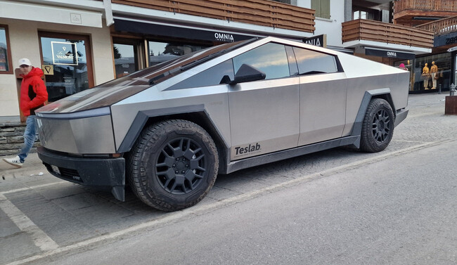 Teslacybertruck Suiza