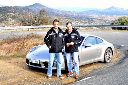 Carlos Sainz y Luis Moya ya entrenan a los mandos del nuevo Porsche 911