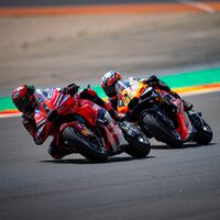 "No tiene en cuenta a los demás pilotos". Pecco Bagnaia últimamente está en todos los accidentes, y hay quien le pide que cambie 
