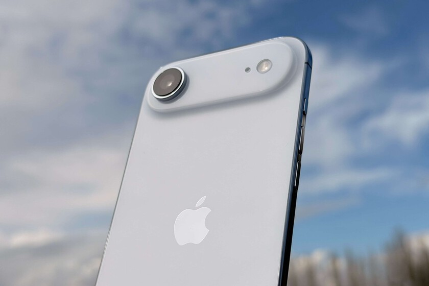 Cambié el iPhone 17 Pro por el Air durante 15 días. No esperaba echar de menos algo que no sabía que había perdido