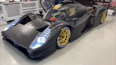 ¡Está vivo! El Glickenhaus SCG 007 para Le Mans da sus primeros pasos y muestra un concepto distinto al de Toyota