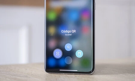Cómo leer códigos QR en tu móvil Xiaomi con MIUI 13 y sensor de huellas en pantalla (sin necesidad de entrar en ninguna app)