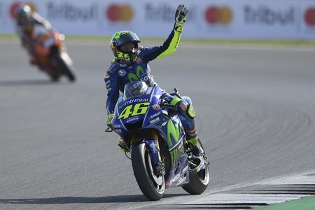 Uccio, el íntimo amigo de Valentino Rossi, habla sobre su futuro: "Apostaría por dos años más en Yamaha"