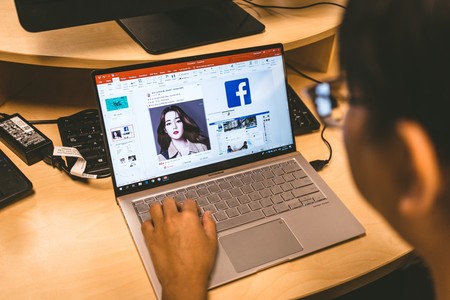 Facebook prueba una funcionalidad que recuerda mucho al feed de Instagram