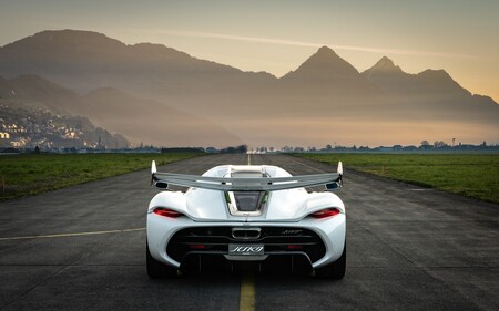 ¡Música para los oídos! Así rugen los 1.623 CV del Koenigsegg Jesko al abrir gas