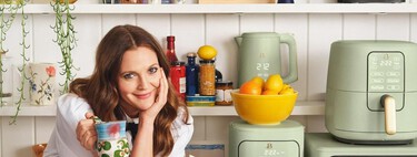Drew Barrymore no solo es actriz. También vende electrodomésticos como esta cafetera que se ha vuelto viral por su diseño y funcionalidad