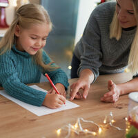 Cómo hacer la carta a Papá Noel y los Reyes Magos con menos consumismo y más sentido común 