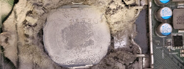 Quería regalarle un PC Gaming a su hermana y encontró tanta suciedad dentro que ya había surgido vida