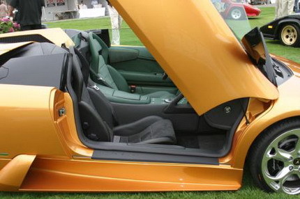 Lamborghini con interior bicolor