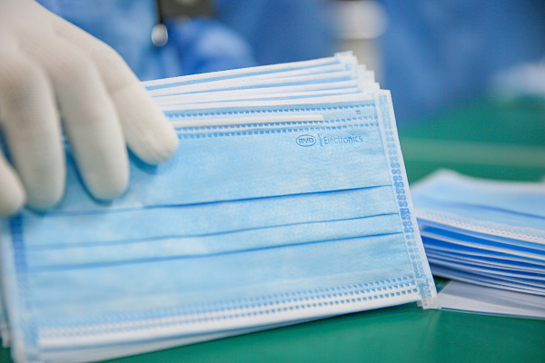 BYD deja de fabricar autos en tiempos de crisis: ahora hace 5 millones de cubrebocas al día