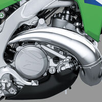 Confirmado: vuelven las motos de dos tiempos. Kawasaki acaba de resucitarlas con un invento muy loco, y que contenta a Europa
