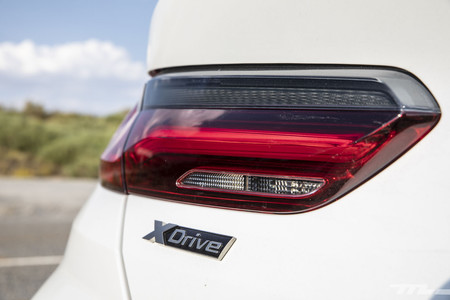 BMW M850i Cabrio optica trasera